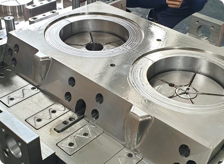 GIA CÔNG KHUÔN MẪU TẠI BÌNH DƯƠNG - HAI THẮNG facility 3