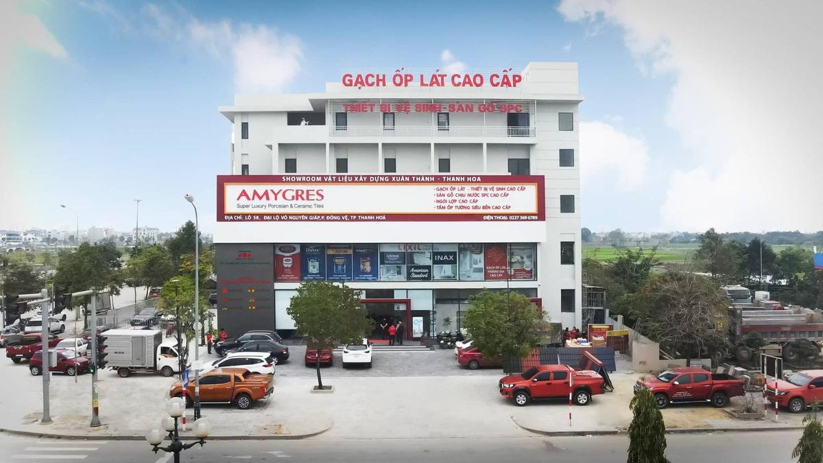 Showroom VLXD Xuân Thành - Thanh Hoa facility 3